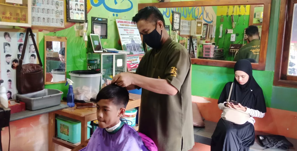 Mengapa Warga Cilacap Antre Berjam-jam untuk Cek Kesehatan Gratis di Jalan A. Yani?